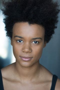 Leah Harvey interpreta Hannah