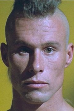 Richard Rutowski interpreta Fence Shooter