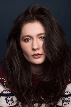 Emma Kenney interpreta Debbie Gallagher