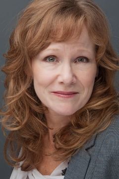 Jennifer Parsons interpreta P.E. Teacher