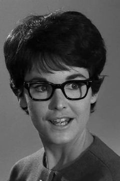 Sue Randall interpreta Ruthie