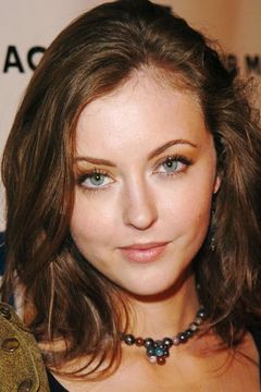 Katharine Isabelle interpreta Bree