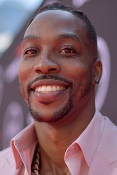 Dwight Howard interpreta Himself