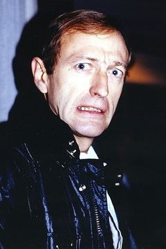 Graham Chapman interpreta Diverse Rollen