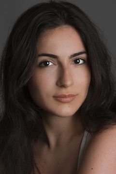 Kelly Fonseca interpreta BRB Receptionist