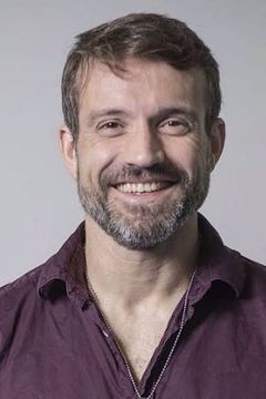 Tomás Paredes interpreta Hagar