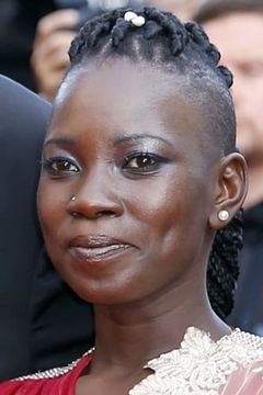 Nadège Ouedraogo interpreta Justine