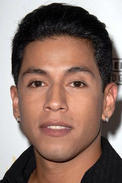 Rudy Youngblood interpreta Rufus Buck / John Whittington