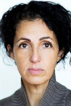 Amira Ghazalla interpreta Canady's First Order Commander