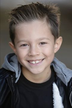 Brandon James Cienfuegos interpreta Kid