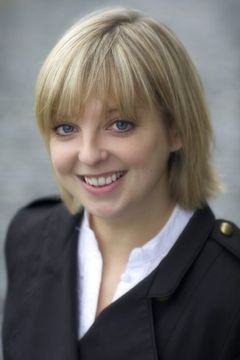 Elaine Murphy interpreta Jenny