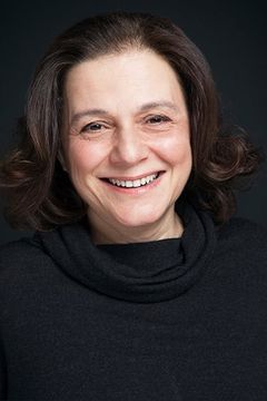 Nihal Koldaş interpreta The Grandmother