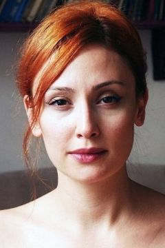 Gülçin Santırcıoğlu interpreta Sultan Aslanbey