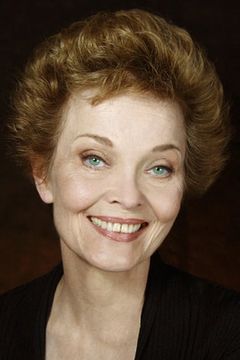 Grace Zabriskie interpreta Sarah Palmer