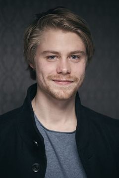 Tom Gramenz interpreta Kurt Wächter