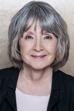 Marcia Bennett interpreta Nurse Stein