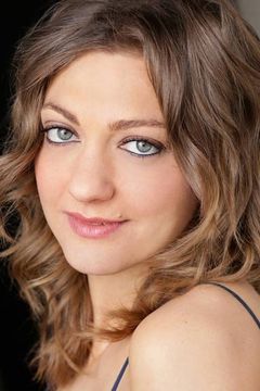 Mageina Tovah interpreta Brittany