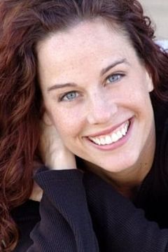 Laurel Whitsett interpreta School Aide
