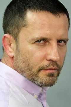 Alexandr Nedorezov interpreta commando