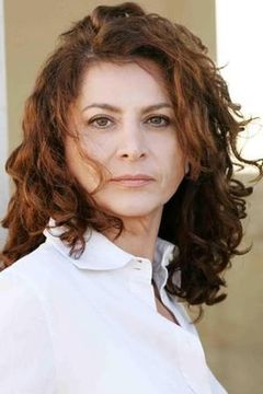 Renata Attivissimo interpreta Valeria