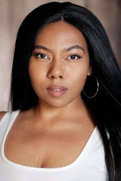 Asha Etchison interpreta Half Foot