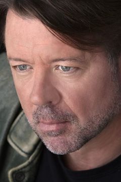 Shawn Thompson interpreta Dave Hebert (as Shawn Alex Thompson)