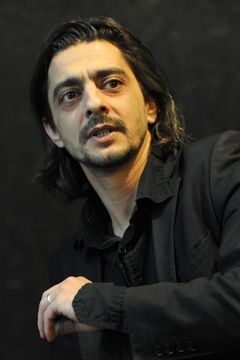 Gábor Nagypál interpreta Student (Istanbul)