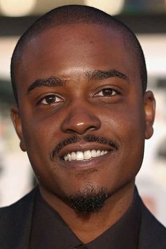 Jason Weaver interpreta Franklin Cotter