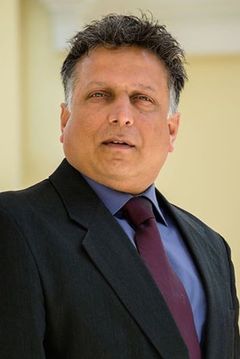 Atul Sharma interpreta Morocco Market Customer