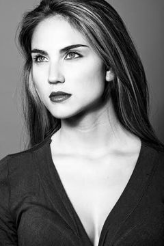 Miriam Galanti interpreta Greta