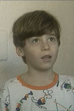 Dani Szabó interpreta Moskovich