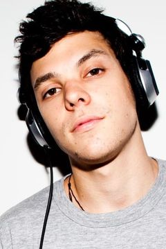 Jesse Marco interpreta DJ