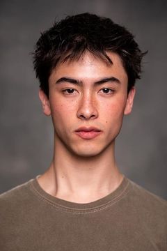 Raiko Gohara interpreta Zach Chen