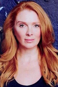 Deborah Twiss interpreta Mrs. Zane