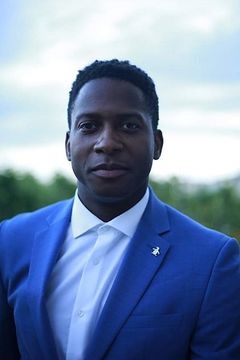 Nican Robinson interpreta Utah Investigator