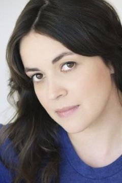 Amber Rothwell interpreta Lauren