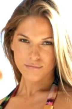 Roxane Van Rooyen interpreta Elsa