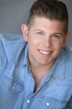 Joey Greer interpreta Gerald