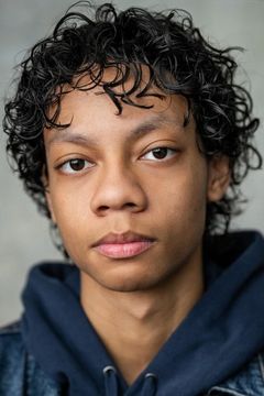 Noah Epps interpreta Curtis Gamble 13