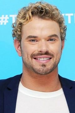 Kellan Lutz interpreta Kenny Crosby