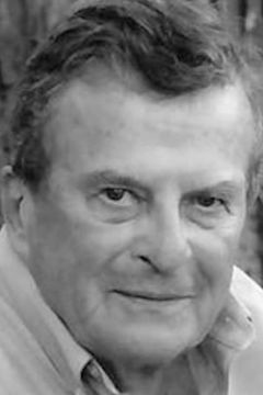 Claude Préfontaine interpreta Old Priest