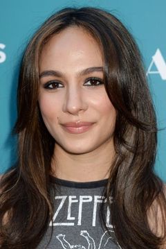 Aurora Perrineau interpreta Dani Powell