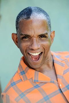 Ralph Cole Jr. interpreta Harlem Resident (uncredited)
