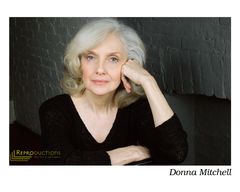 Donna Mitchell interpreta Mrs. Warren