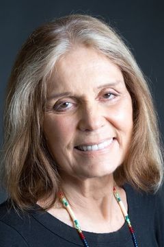 Gloria Steinem interpreta Herself