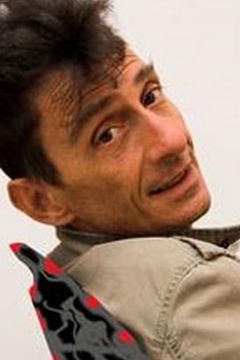 Dante Marmone interpreta amico di Luigi