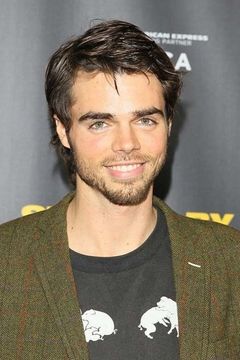 Reid Ewing interpreta Dylan Marshall