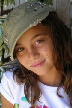 Inès Bessalem interpreta Adrienne Chanel, 10 years old