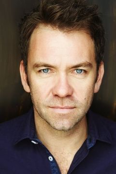 Brendan Cowell interpreta Jim