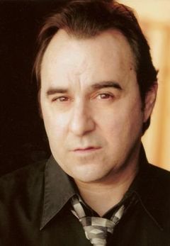 James DiStefano interpreta Nolan